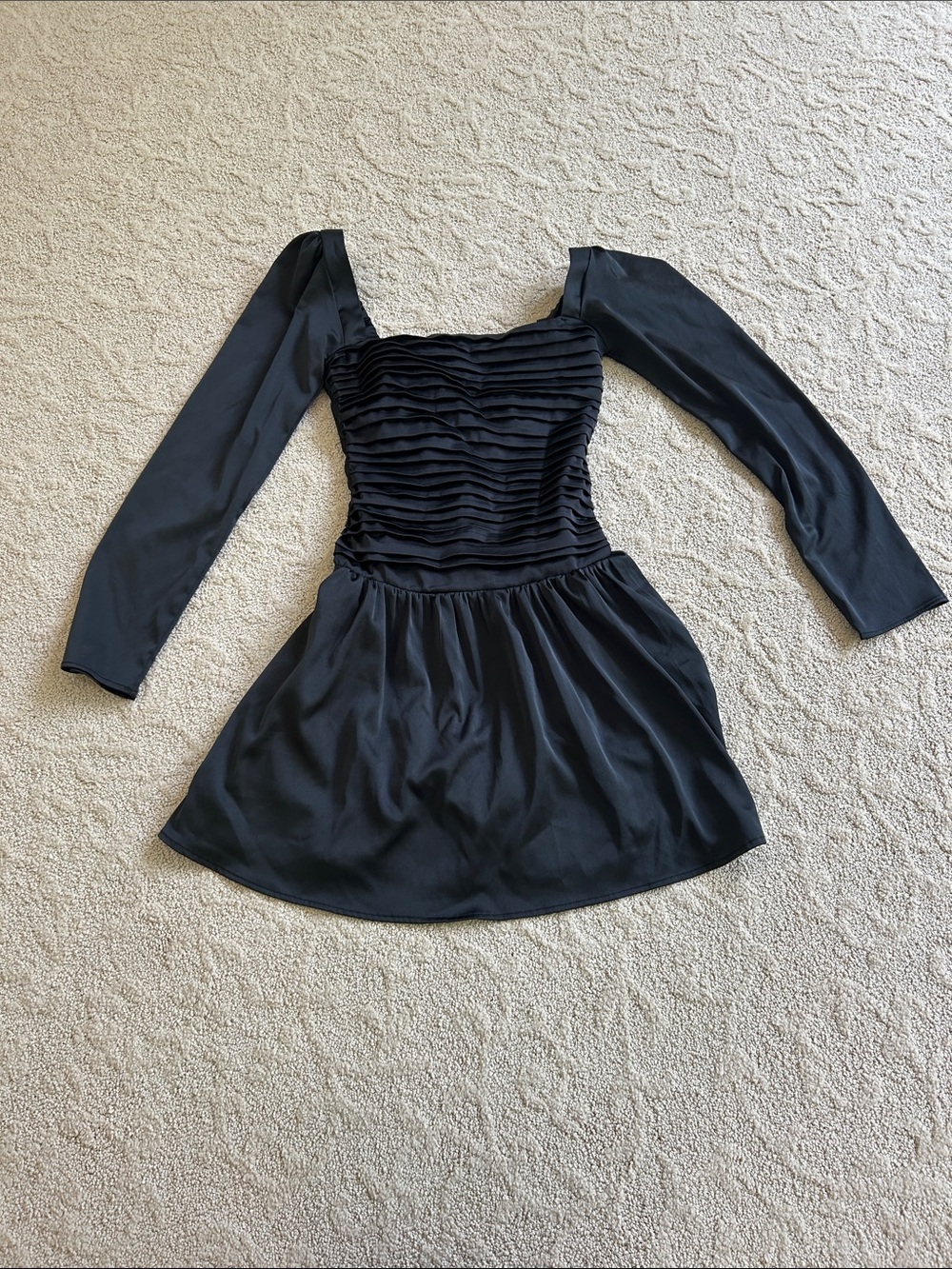 Black Long Sleeve Ruching Bodice Mini Dress
